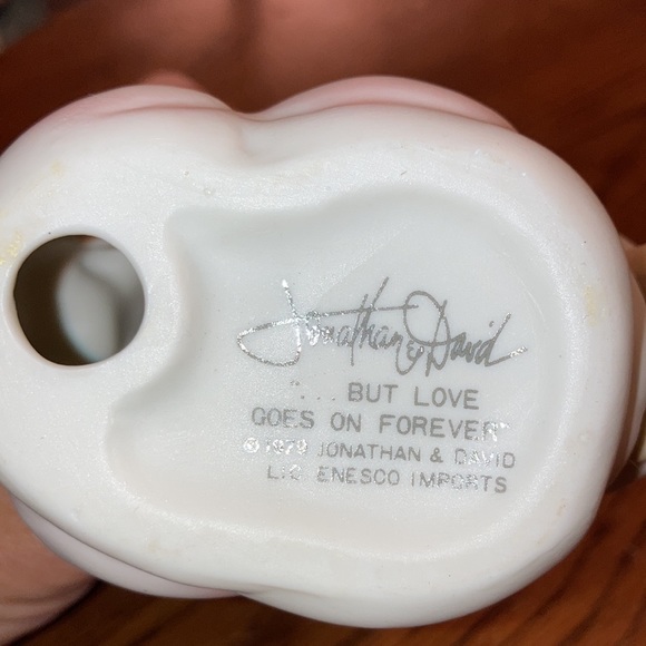 Precious Moments But Love Goes on Forever - Picture 3 of 3